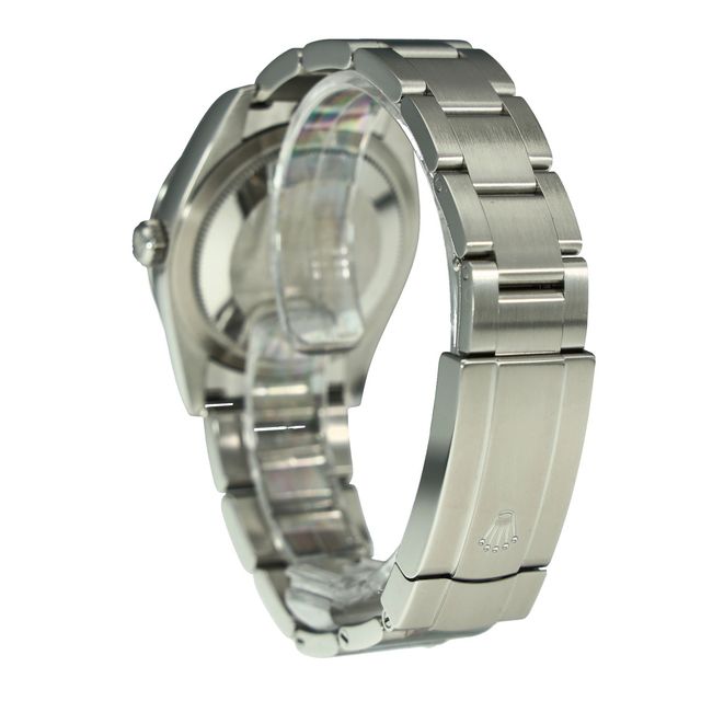Rolex Oyster Perpetual 124200 Image 3